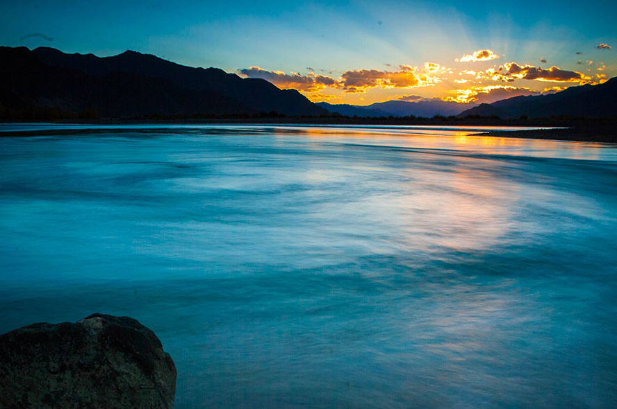 Tibet Weather in Spring