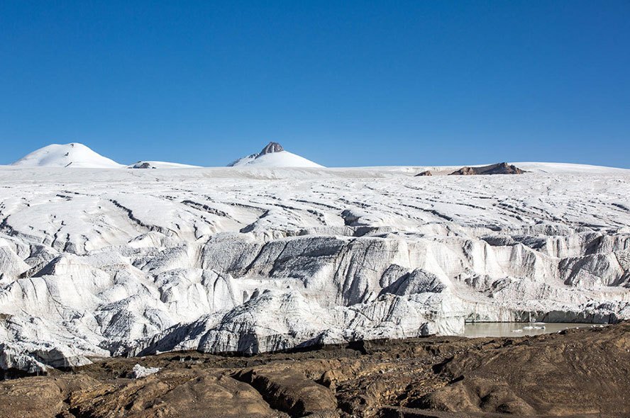 Take a Train in China by Soft Sleeper, Hard Sleeper or Hard Seat