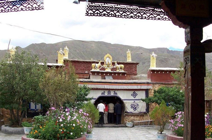 Flights to Tibet from Canada